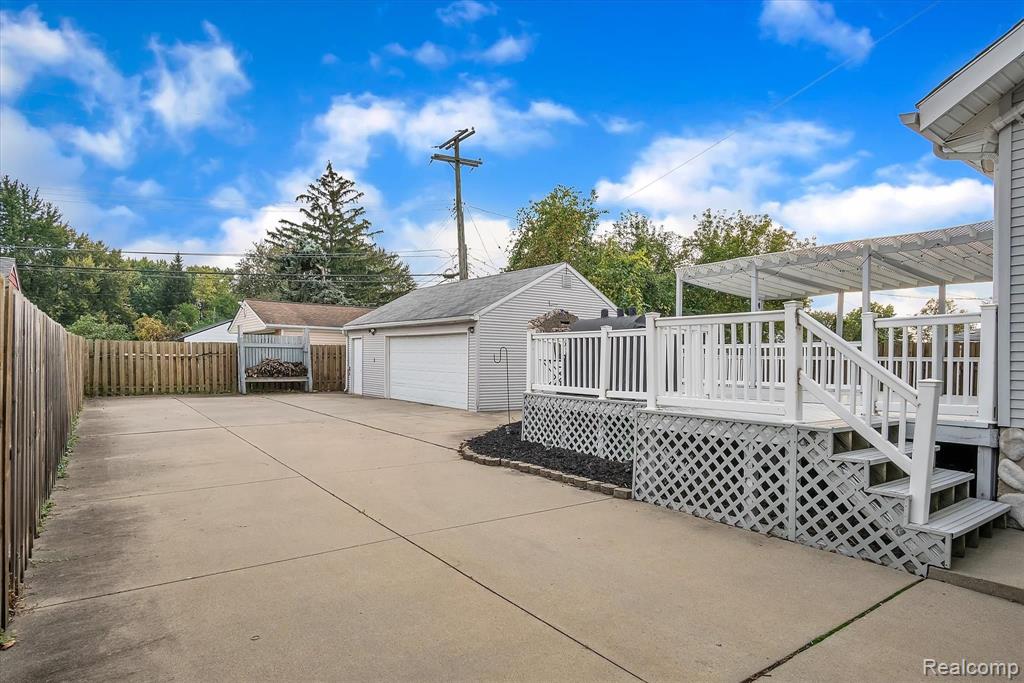 17550 Common Road Roseville, MI 48066 - Photo 34 of 34 Gallery Image 34