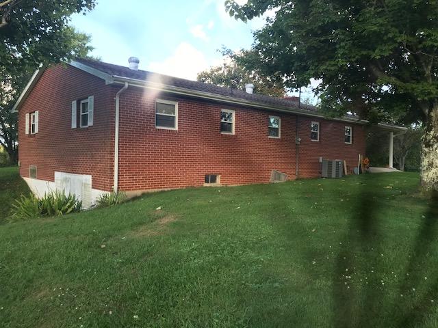 3380 Powell River Road Tazewell, TN 37879 - Photo 3 of 37 IMG_4232