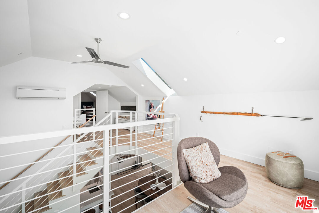 2817 3rd Street, Unit 1 Santa Monica, CA 90405 - Photo 18 of 34