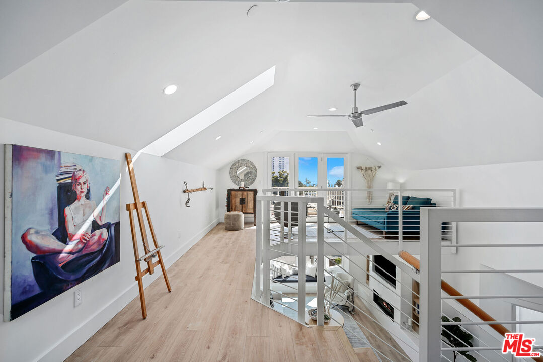 2817 3rd Street, Unit 1 Santa Monica, CA 90405 - Photo 19 of 34