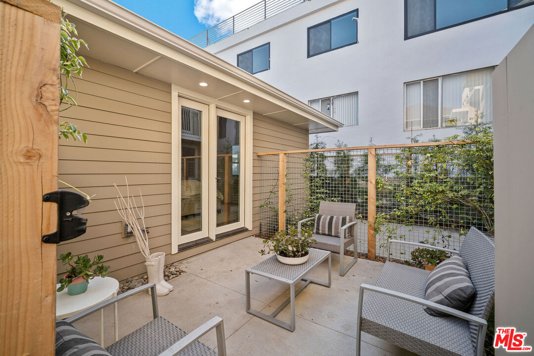 2817 3rd Street, Unit 1 Santa Monica, CA 90405 - Photo 28 of 34