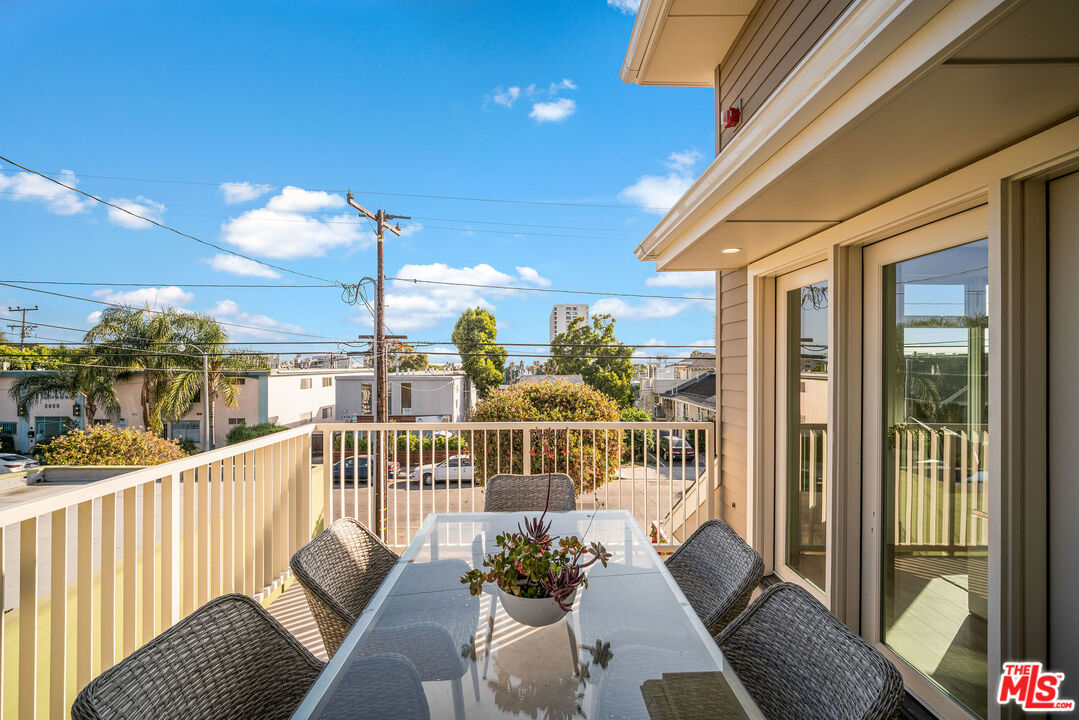 2817 3rd Street, Unit 1 Santa Monica, CA 90405 - Photo 6 of 34
