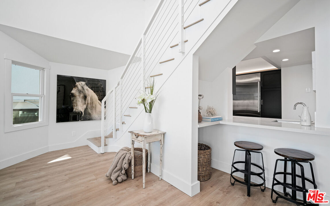 2817 3rd Street, Unit 1 Santa Monica, CA 90405 - Photo 7 of 34