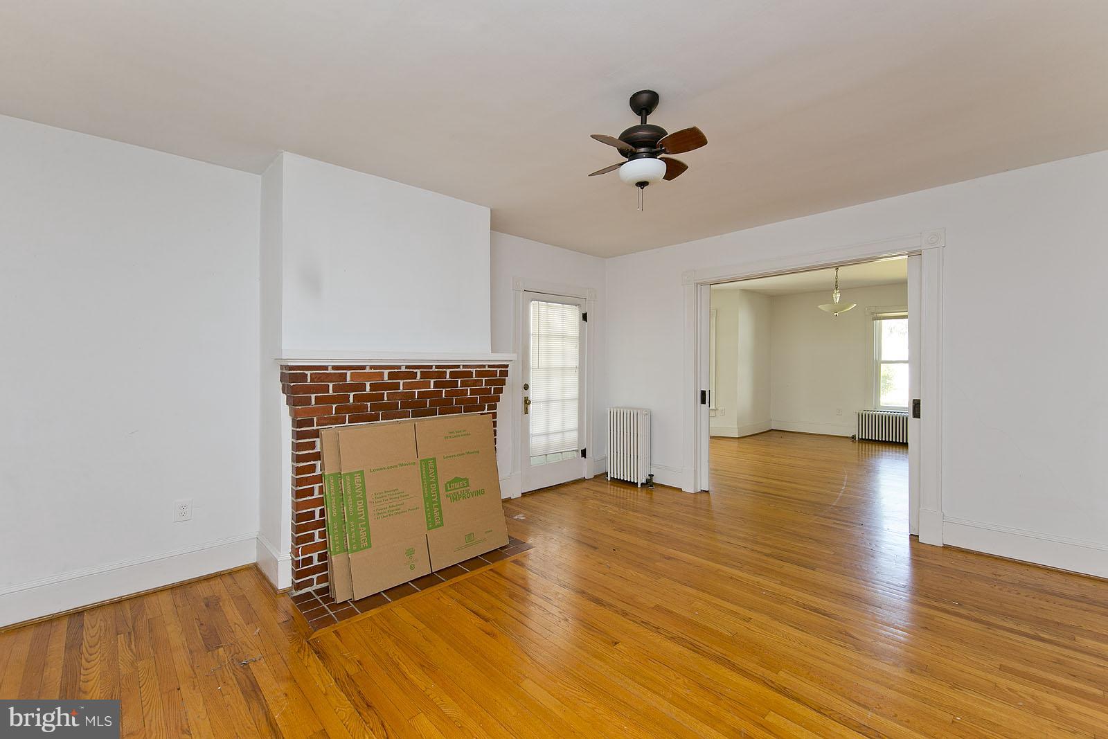 153 Bryarly Road Winchester, VA 22603 - Photo 4 of 30 Living Room