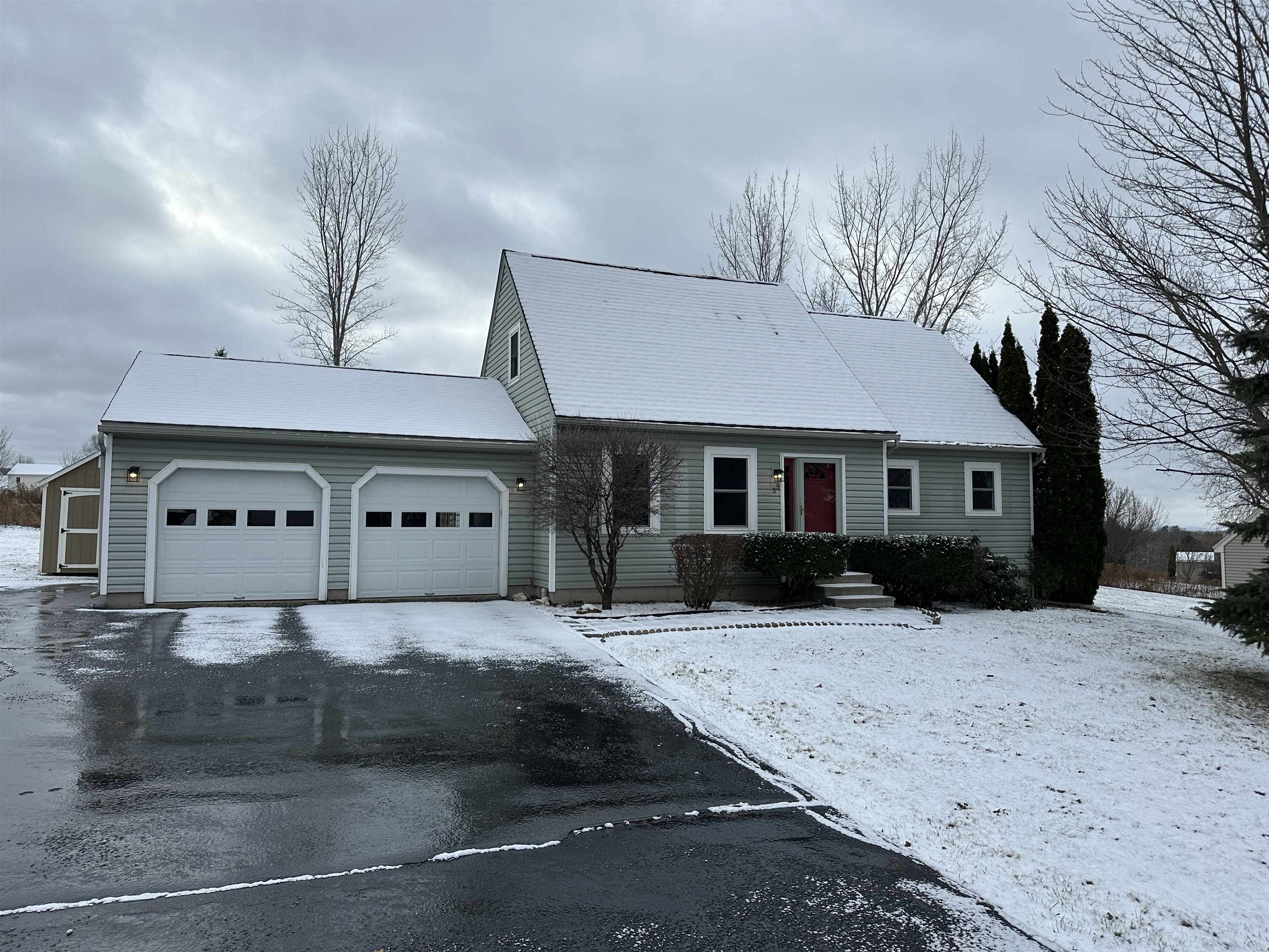 39 Hunting Ridge Lane Milton, VT 05468 - Photo 2 of 30 Gallery Image 2