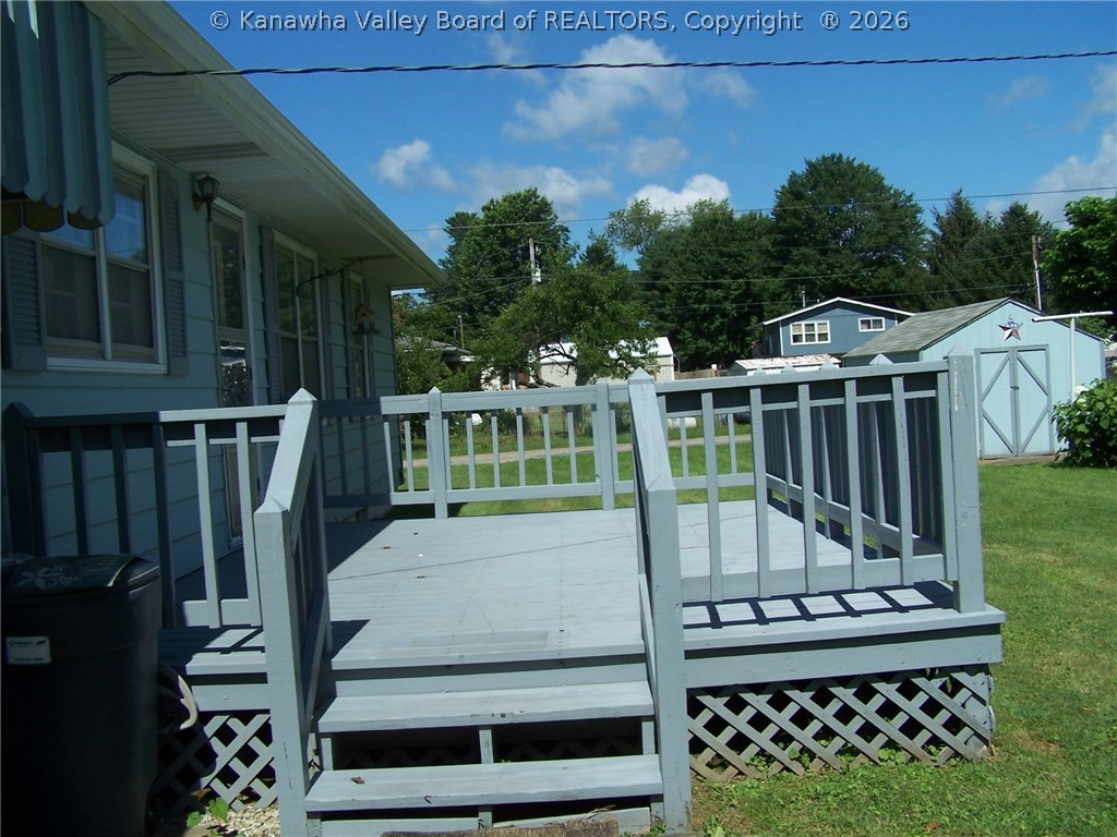 533 Camp Conley Road Point Pleasant, WV 25550 - Photo 4 of 13 Gallery Image 4
