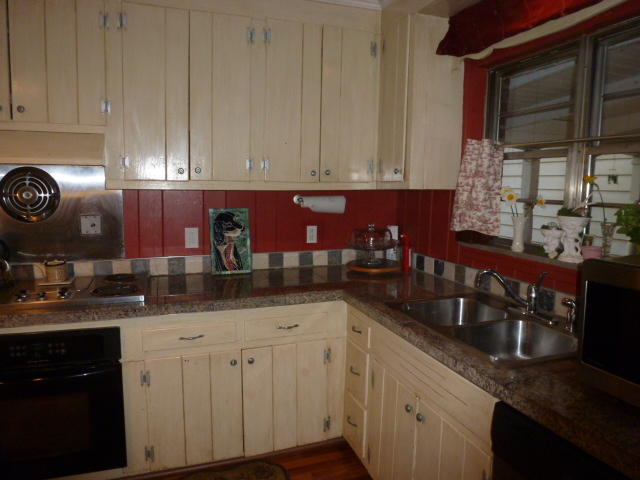 347 West Hunt Road Alcoa, TN 37701 - Photo 13 of 40 8.JPG