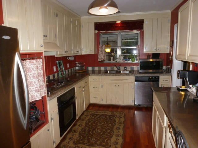 347 West Hunt Road Alcoa, TN 37701 - Photo 17 of 40 12.JPG