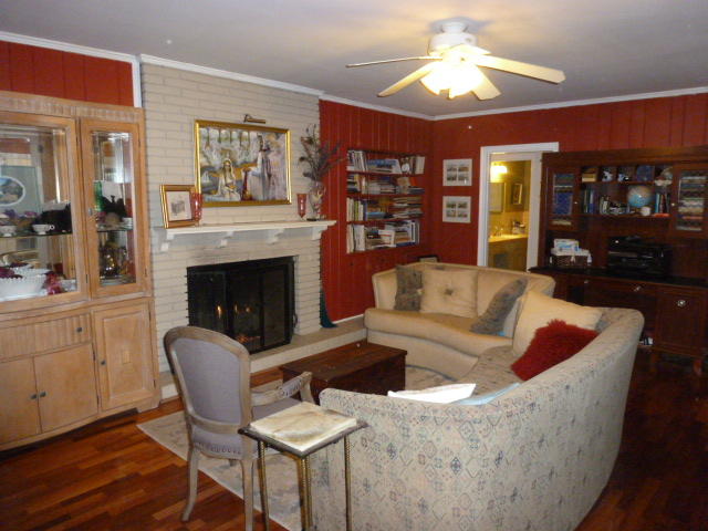347 West Hunt Road Alcoa, TN 37701 - Photo 8 of 40 14.JPG