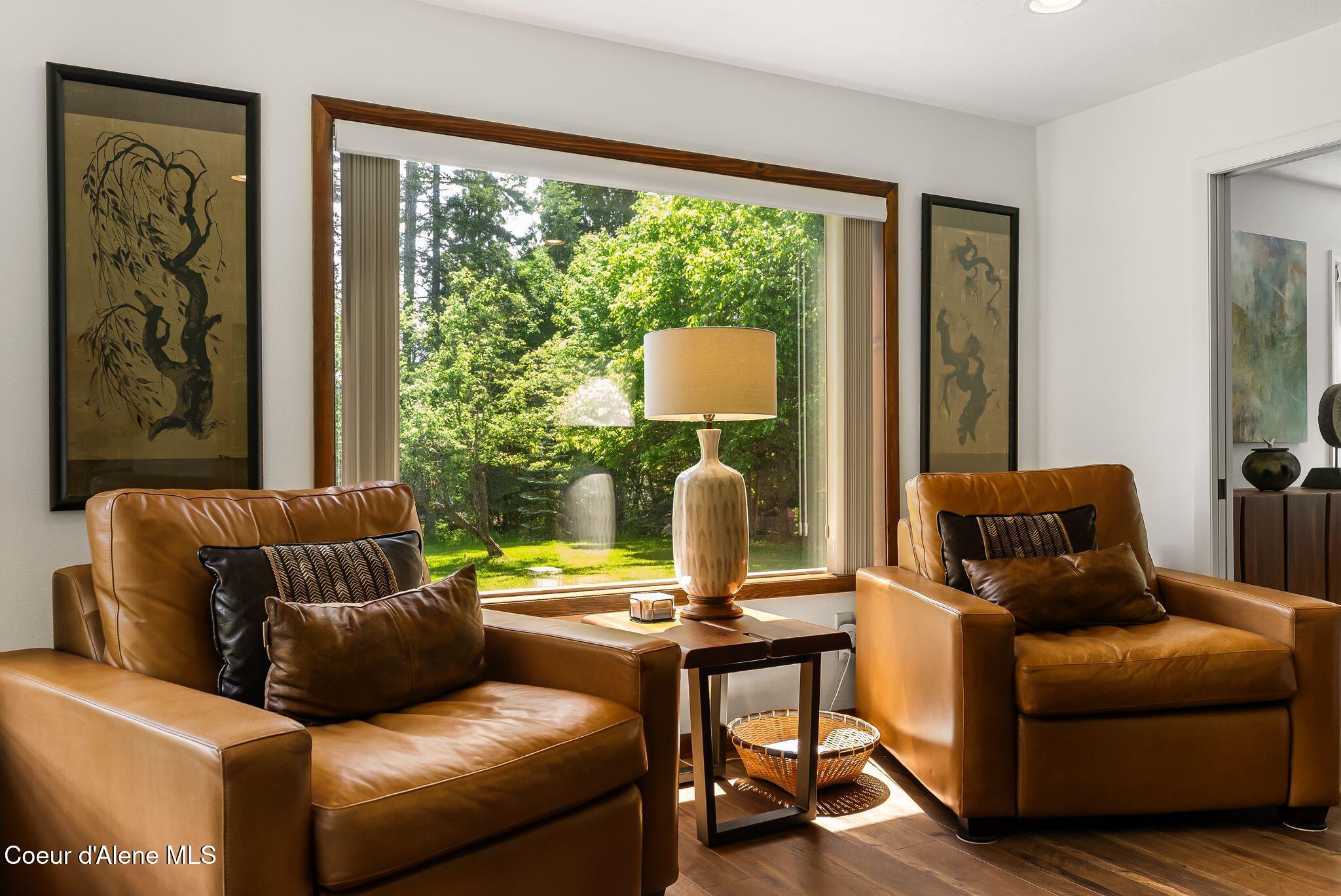 74 Eureka Road Sagle, ID 83860 - Photo 12 of 102 Living Room