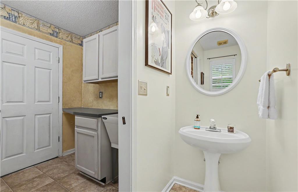 5620 Orouke Road Buford, GA 30518 - Photo 26 of 43