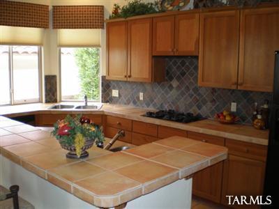 5322 North Ridge Spring Place Tucson, AZ 85749 - Photo 6 of 24 Gallery Image 6