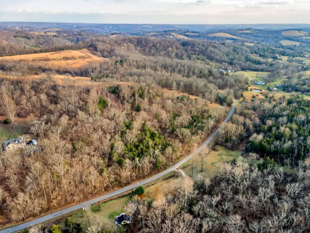 $699,000 | 1210 Buckeye Road, Fayetteville, TN 37334