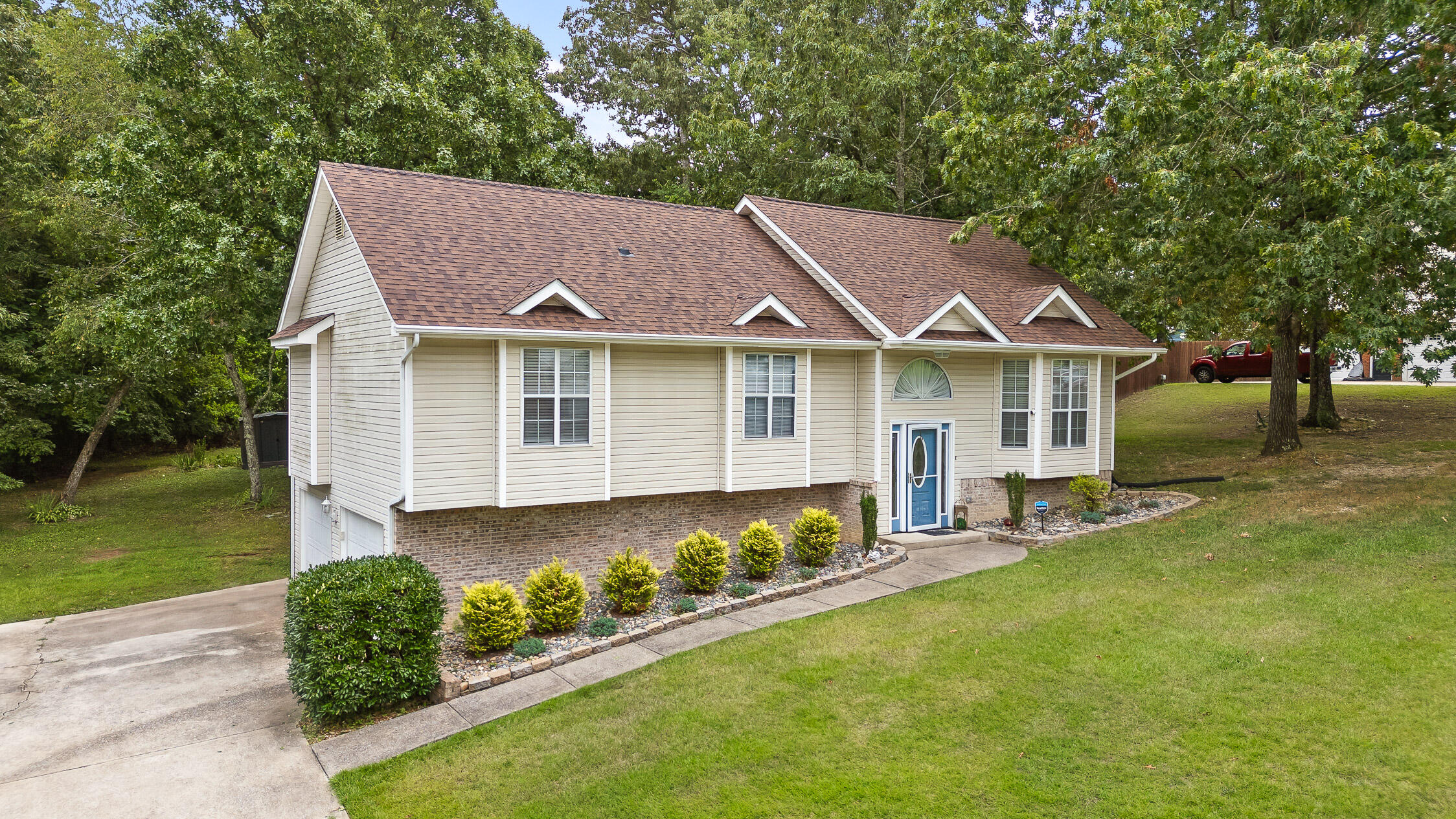 5822 Riley Road Ooltewah, TN 37363 - Photo 2 of 35 Riley-40