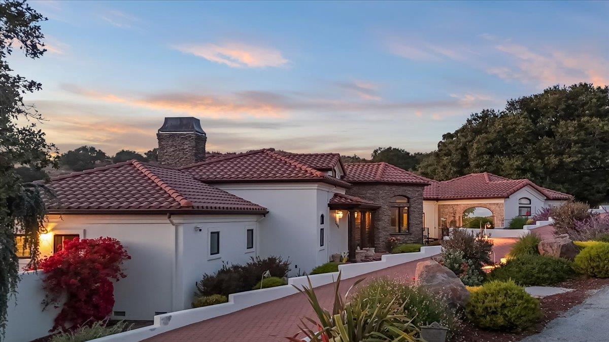 24542 Rimrock Canyon Road Salinas, CA 93908 - Photo 3 of 19