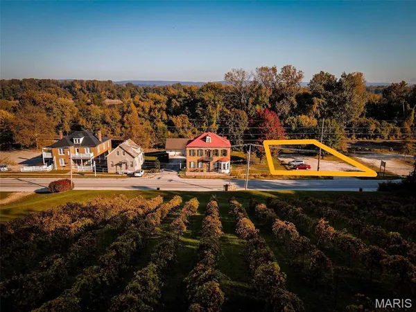 $99,900 | 415 East 1st Street, Hermann, MO 65041