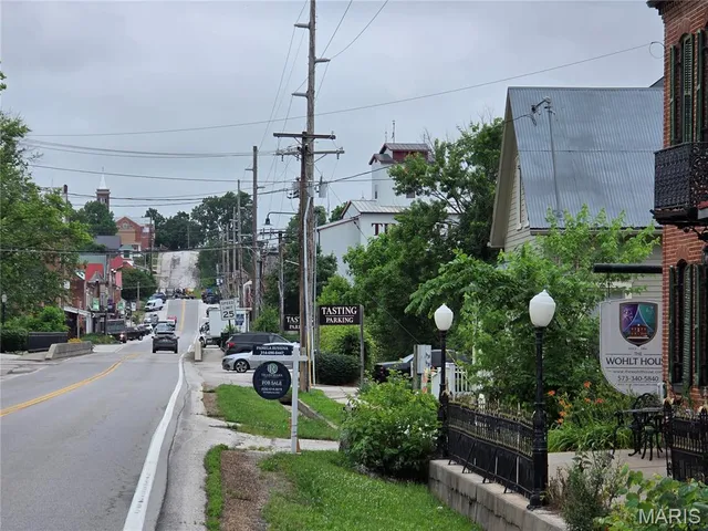 $99,900 | 415 East 1st Street, Hermann, MO 65041