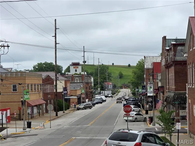 $99,900 | 415 East 1st Street, Hermann, MO 65041