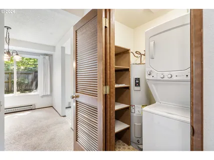 $179,900 | 10840 Southwest Meadowbrook Drive, Unit 57, Portland, OR 97224