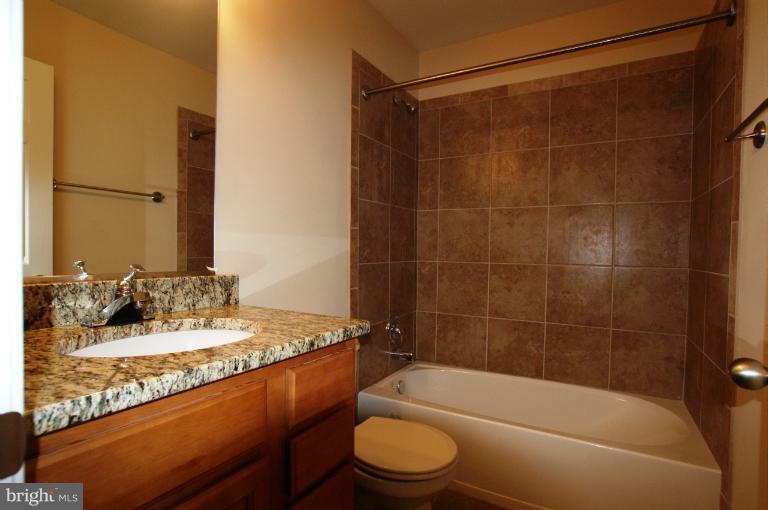 12023 Deka Road Clinton, MD 20735 - Photo 11 of 23 Bath