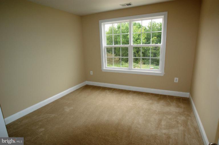 12023 Deka Road Clinton, MD 20735 - Photo 18 of 23 Bedroom