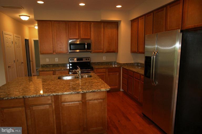 12023 Deka Road Clinton, MD 20735 - Photo 4 of 23 Kitchen