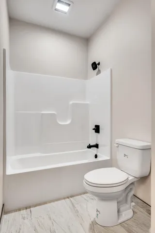 $460,000 | 4043 Brook Elizabeth Drive, Onalaska, WI 54650