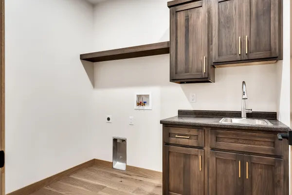 $460,000 | 4043 Brook Elizabeth Drive, Onalaska, WI 54650