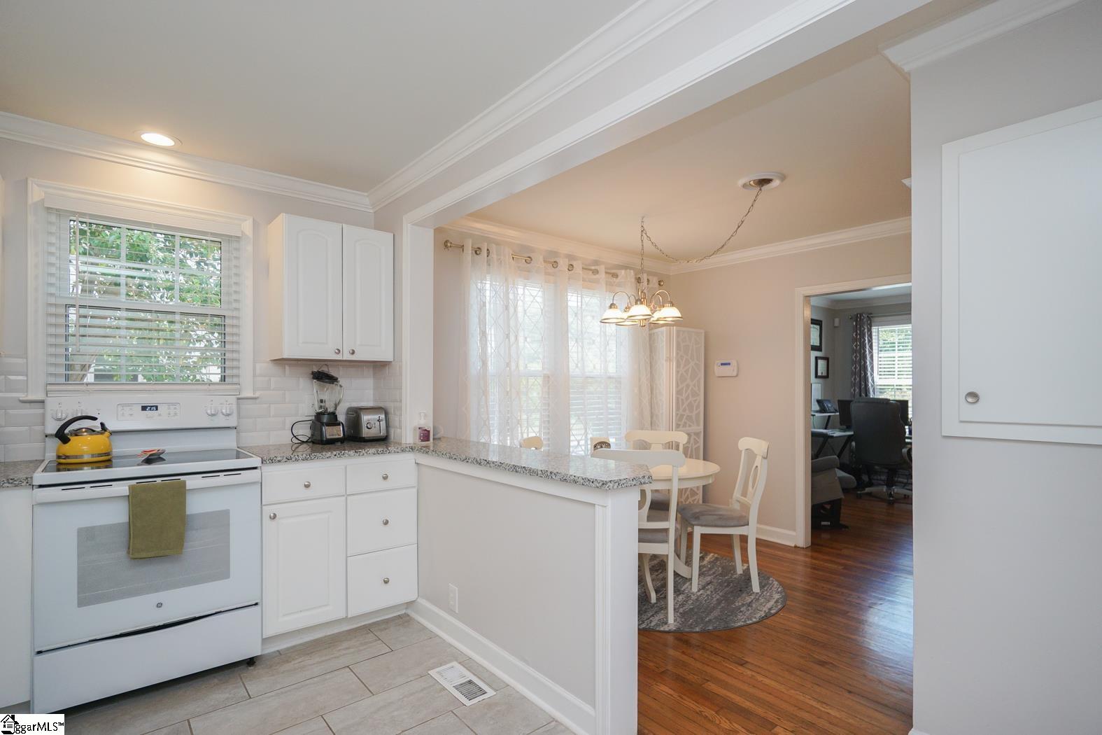 203 Lowndes Hill Road Greenville, SC 29607 - Photo 14 of 29
