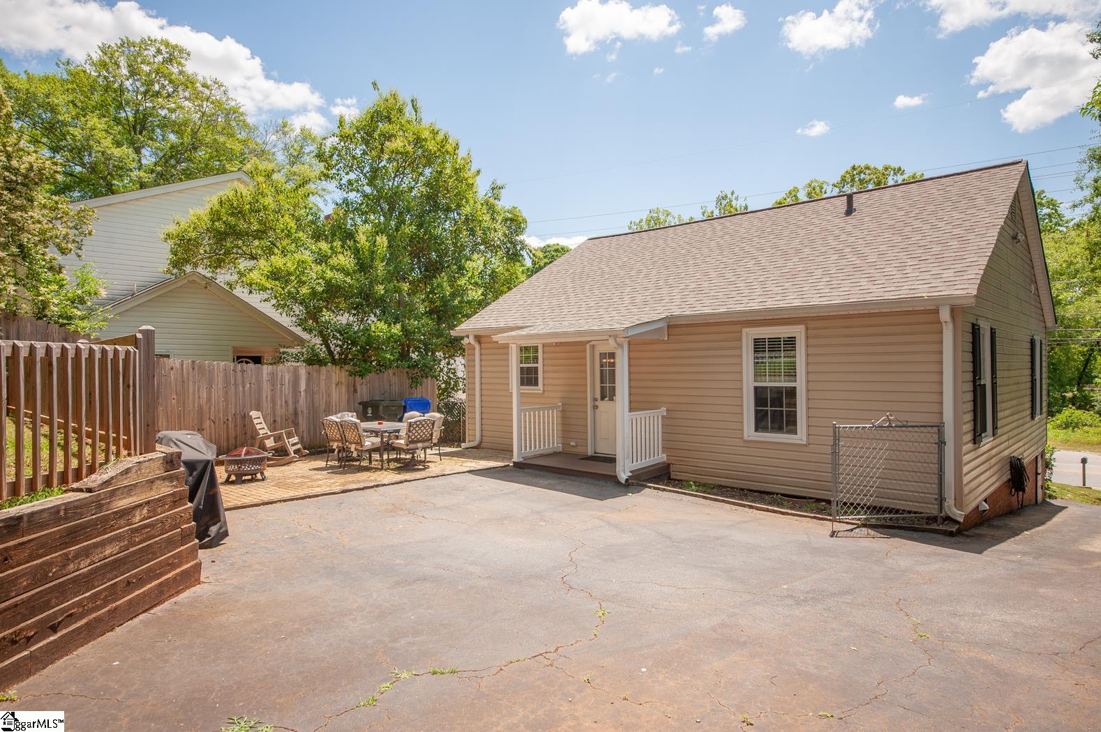 203 Lowndes Hill Road Greenville, SC 29607 - Photo 25 of 29