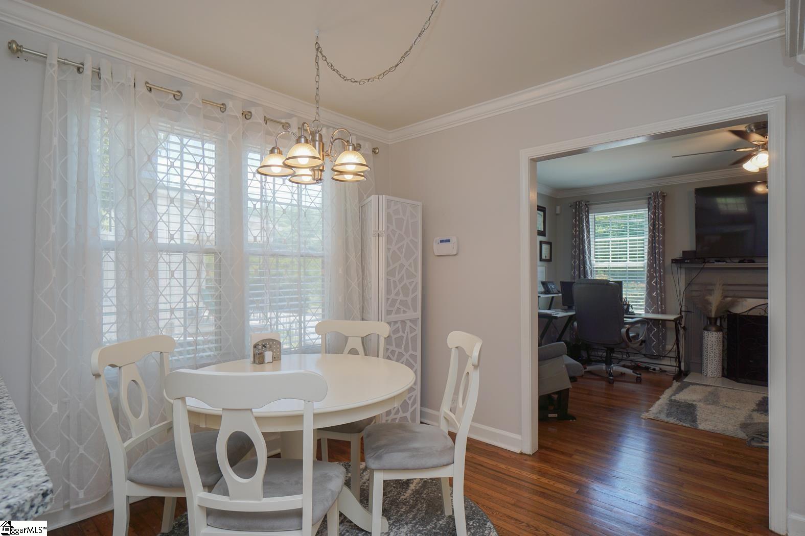 203 Lowndes Hill Road Greenville, SC 29607 - Photo 10 of 29