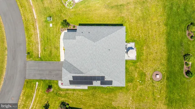 a view of an swimming pool and outdoor space