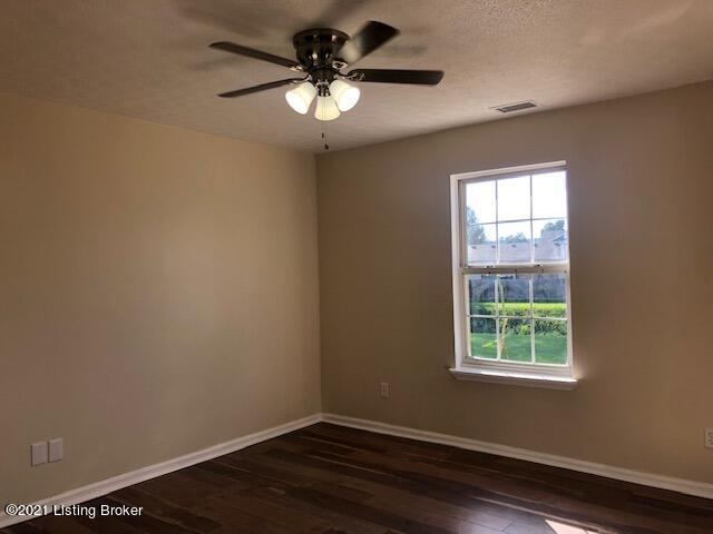 6815 Aron Road Louisville, KY 40258 - Photo 23 of 42 IMG_9372