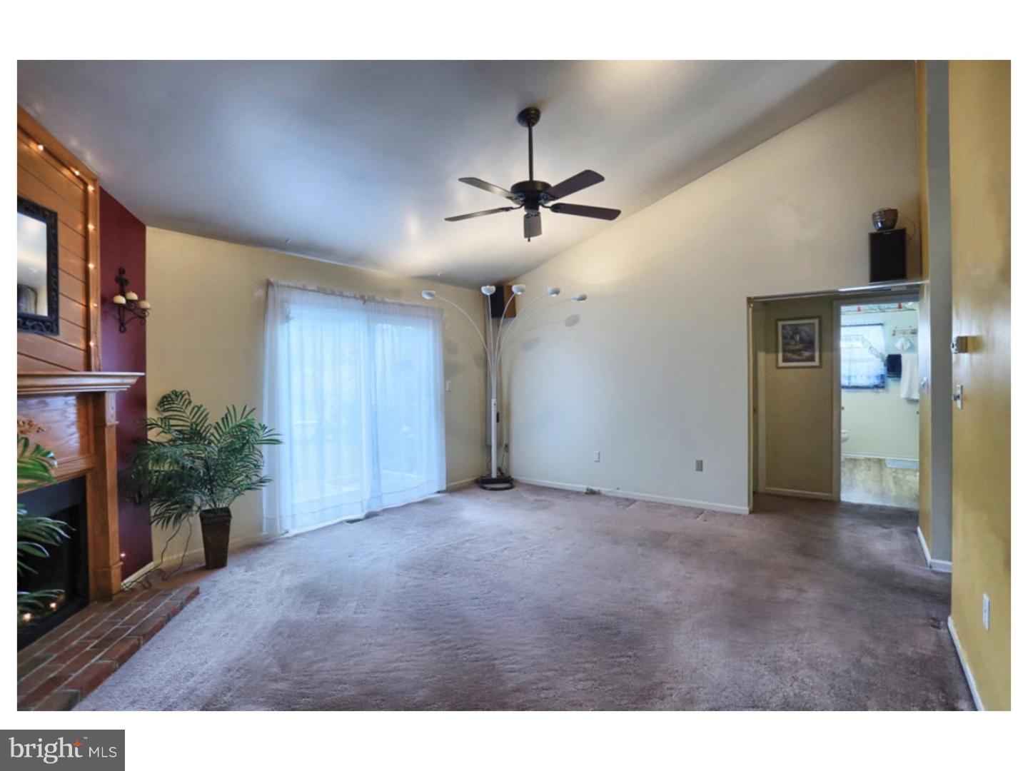 4486 Pheasant Run Reading, PA 19606 - Photo 5 of 19 Family Room