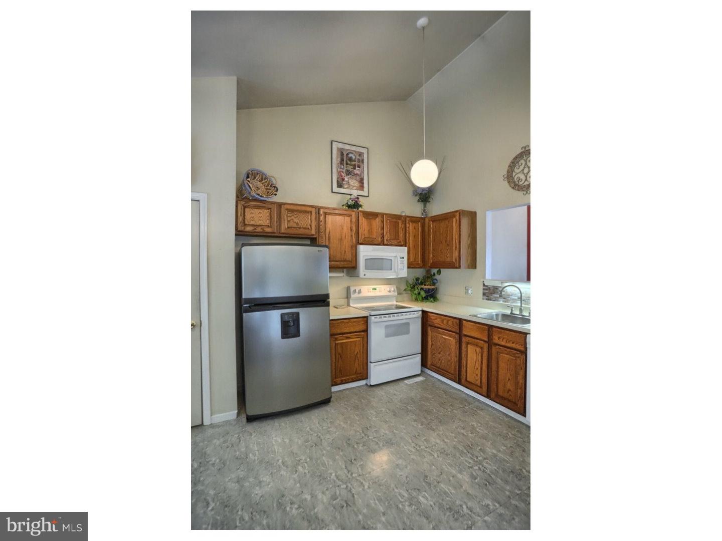 4486 Pheasant Run Reading, PA 19606 - Photo 9 of 19 Kitchen