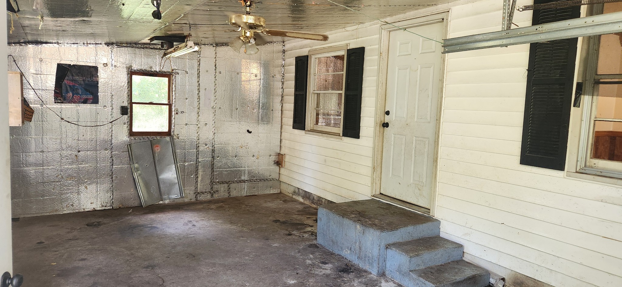 259 Brushy Road Centerville, TN 37033 - Photo 17 of 17 1 car attached enclosed garage or workshop
