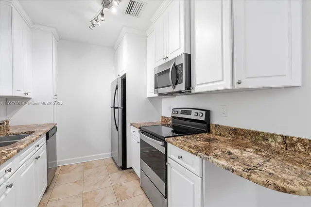 $6,000 | 8826 Emerson Avenue, Surfside, FL 33154