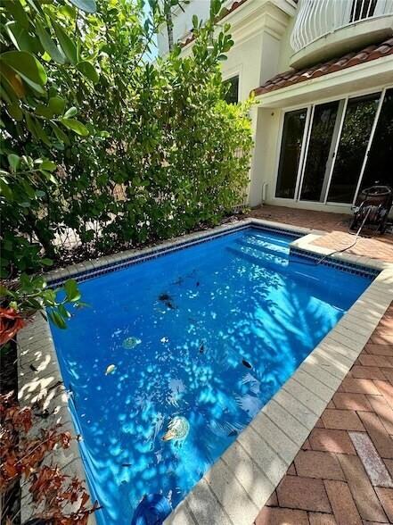 1362 Bayview Drive Fort Lauderdale, FL 33304 - Photo 2 of 35