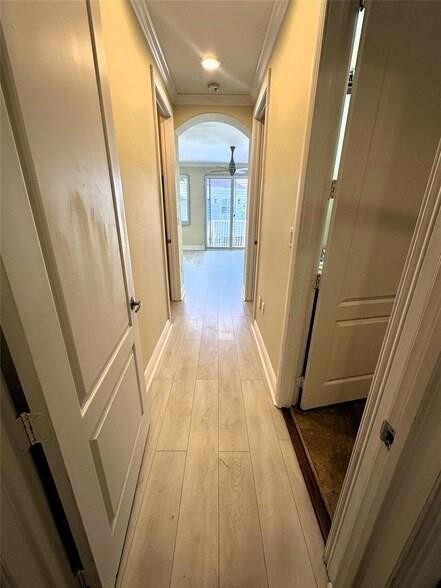 1362 Bayview Drive Fort Lauderdale, FL 33304 - Photo 26 of 35