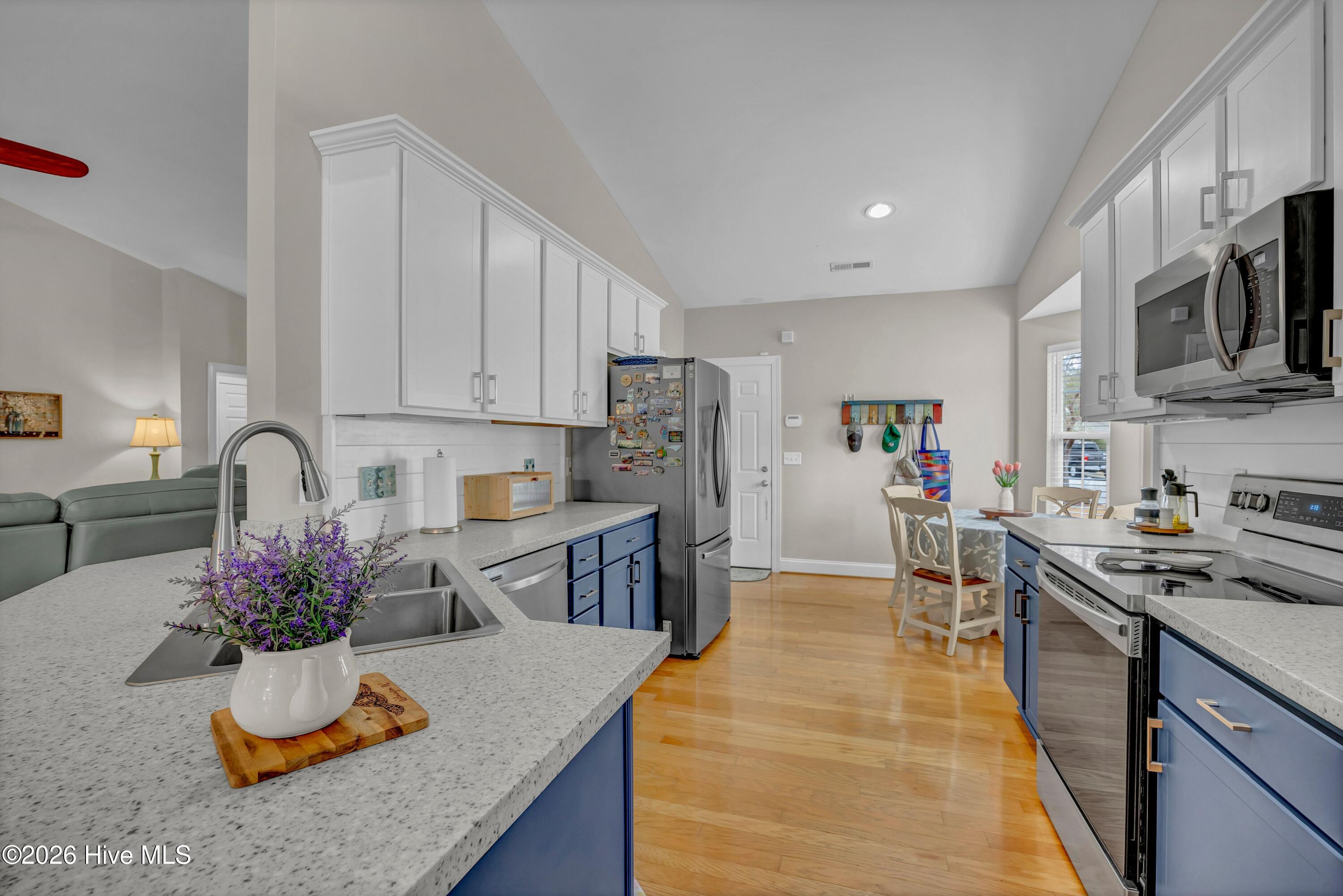 4118 Rounding Bend Lane Wilmington, NC 28412 - Photo 10 of 28 010_img_5647_578