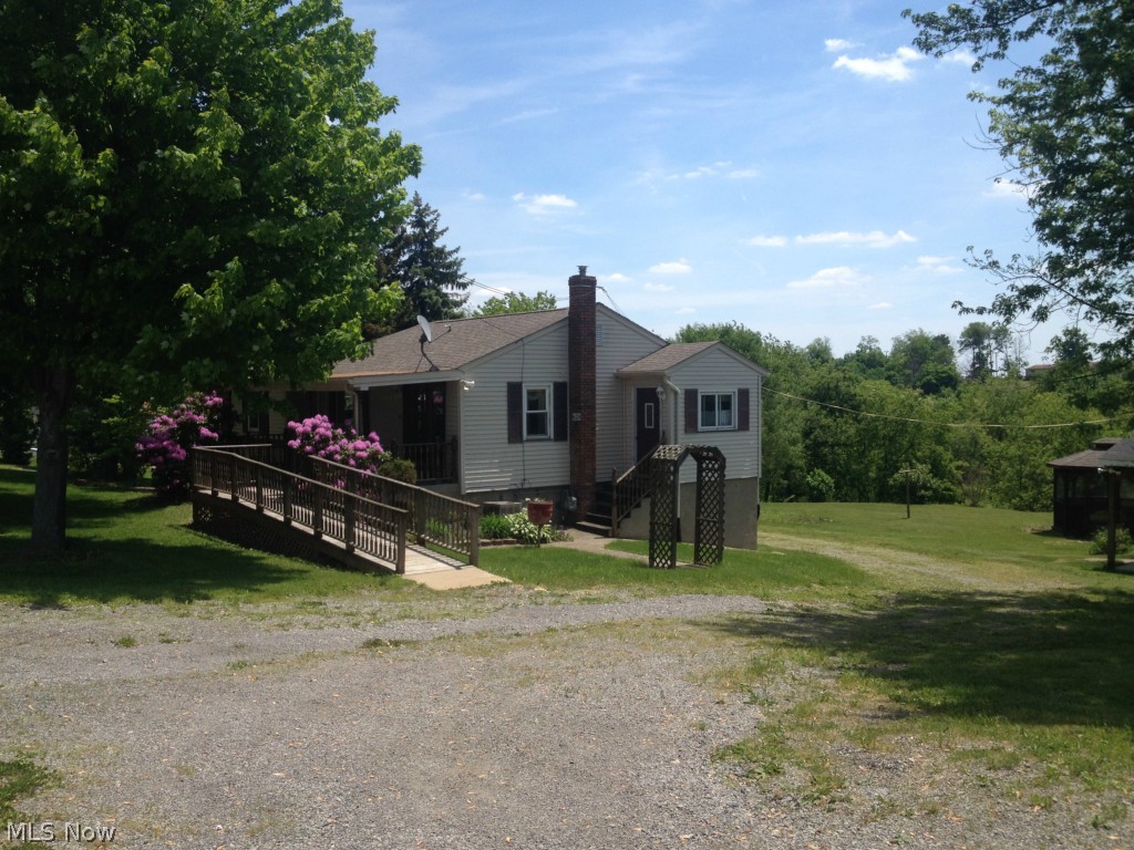 16324 Irish Ridge Road East Liverpool, OH 43920 - Photo 1 of 11 Gallery Image 1
