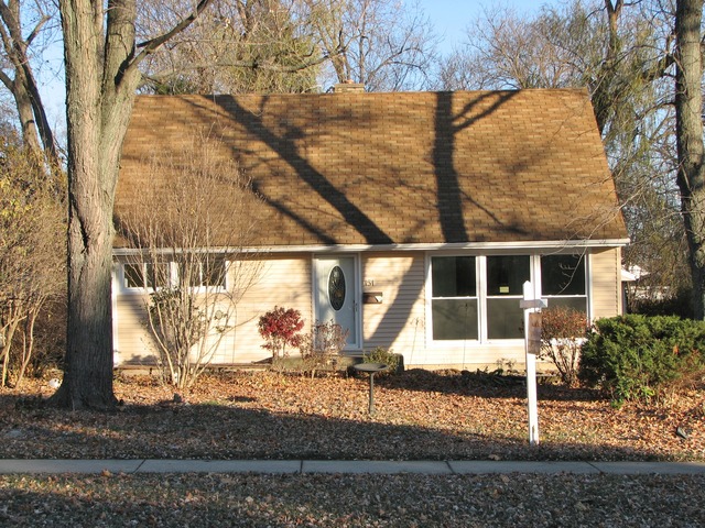 151 South Quentin Road Palatine, IL 60067 - Photo 2 of 24