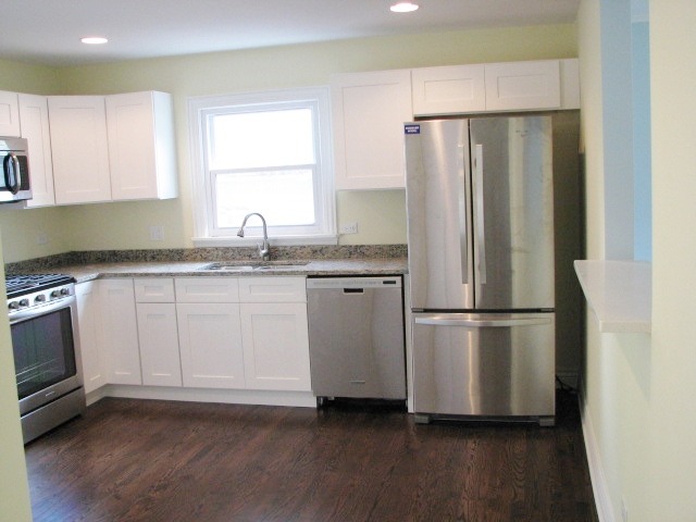 151 South Quentin Road Palatine, IL 60067 - Photo 4 of 24