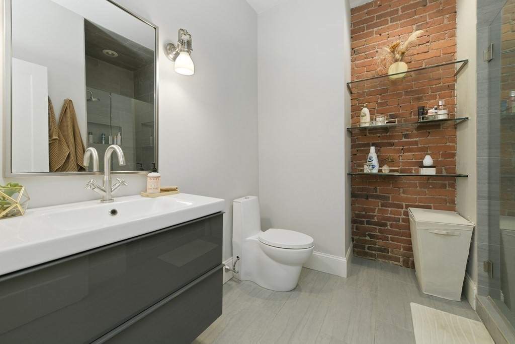 482 Beacon Street, Unit 32 Boston, MA 02115 - Photo 10 of 16