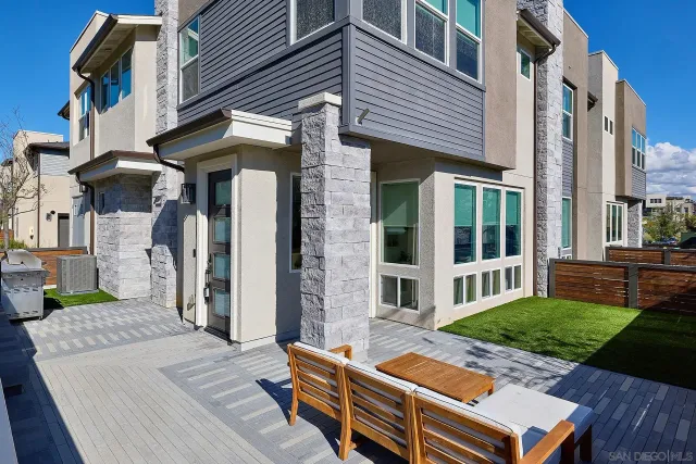 $1,199,000 | 10992 Lotta Court, San Diego, CA 92126