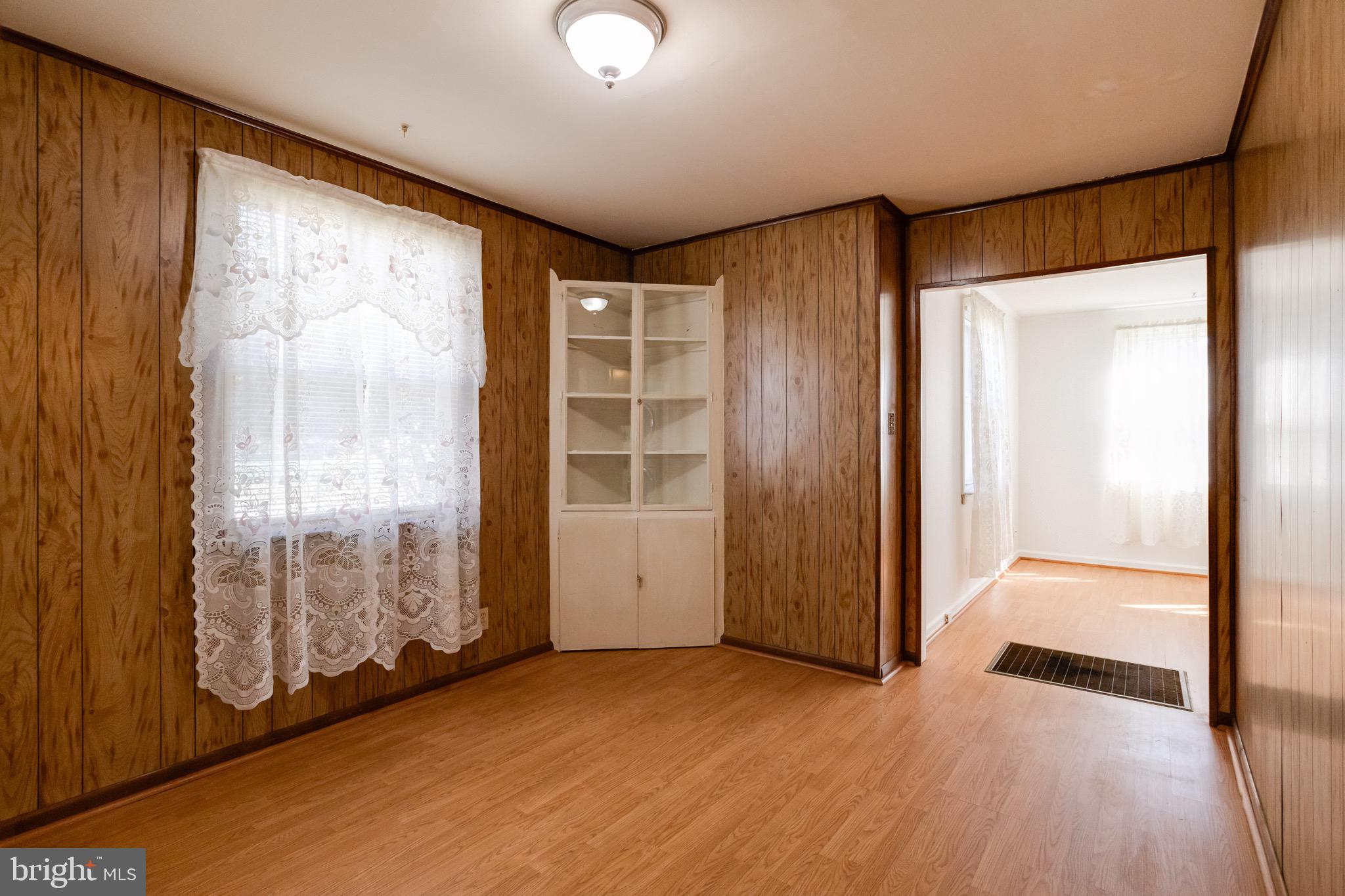 8141 Cornwall Road Dundalk, MD 21222 - Photo 13 of 40