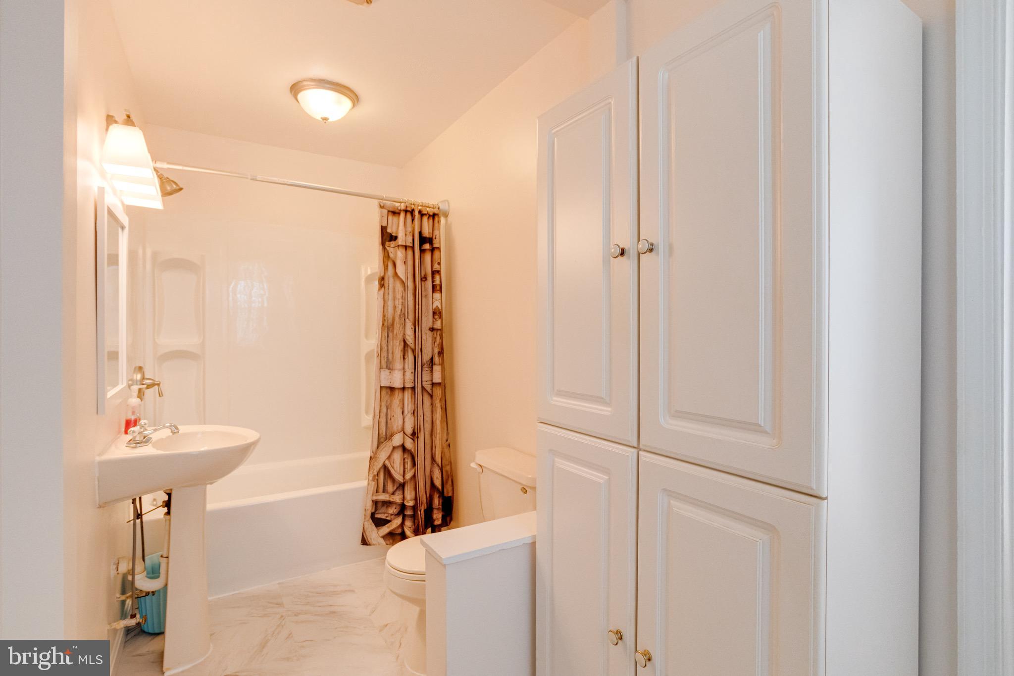 8141 Cornwall Road Dundalk, MD 21222 - Photo 21 of 40