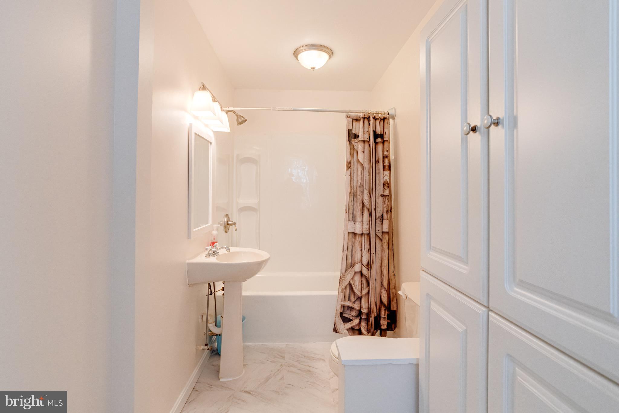 8141 Cornwall Road Dundalk, MD 21222 - Photo 22 of 40