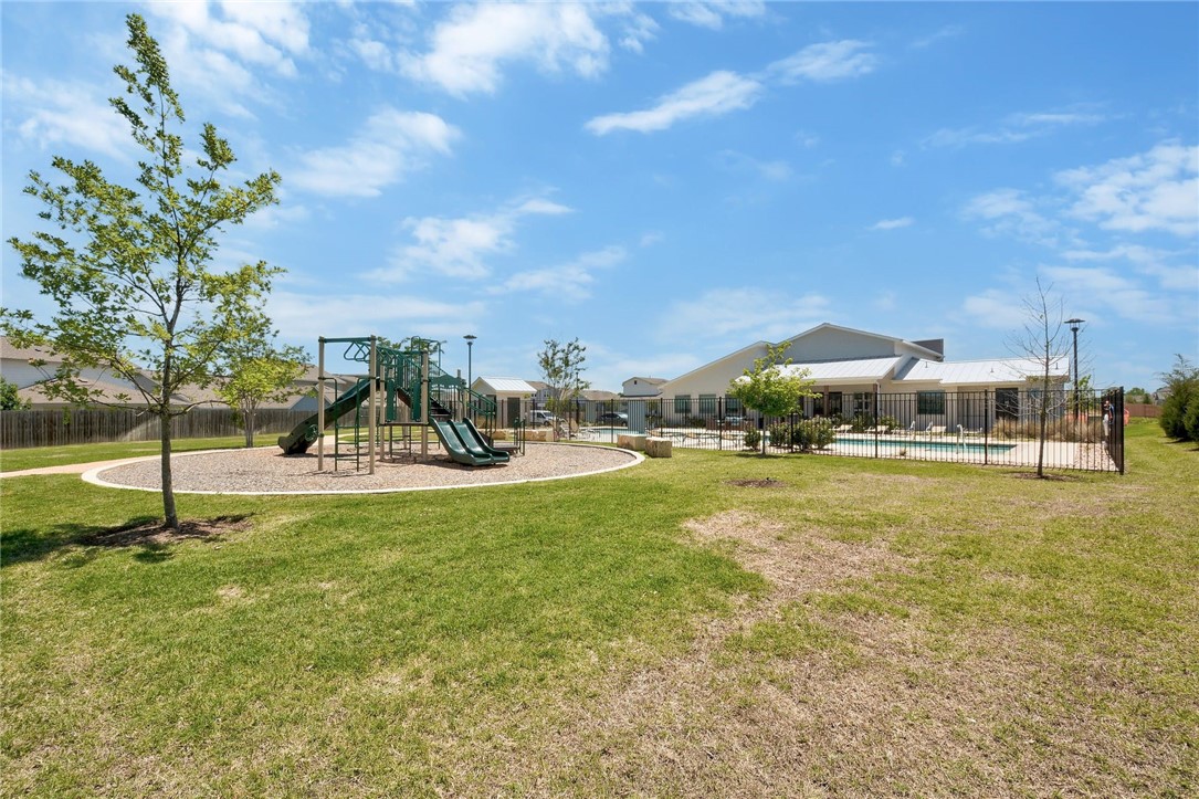 5400 Daimler Drive Austin, TX 78744 - Photo 33 of 40