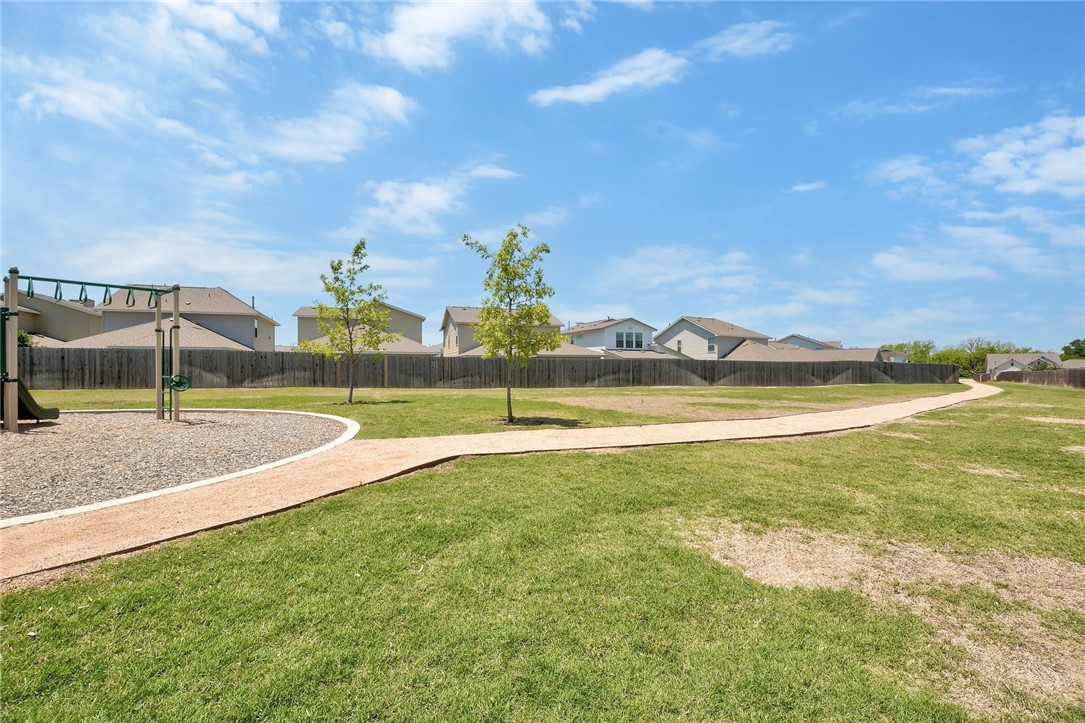 5400 Daimler Drive Austin, TX 78744 - Photo 34 of 40